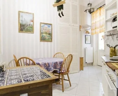 Elizabeth Apartment